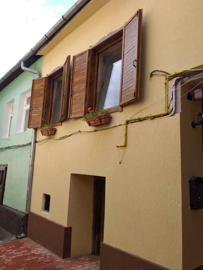 Apartamento Sara House *
